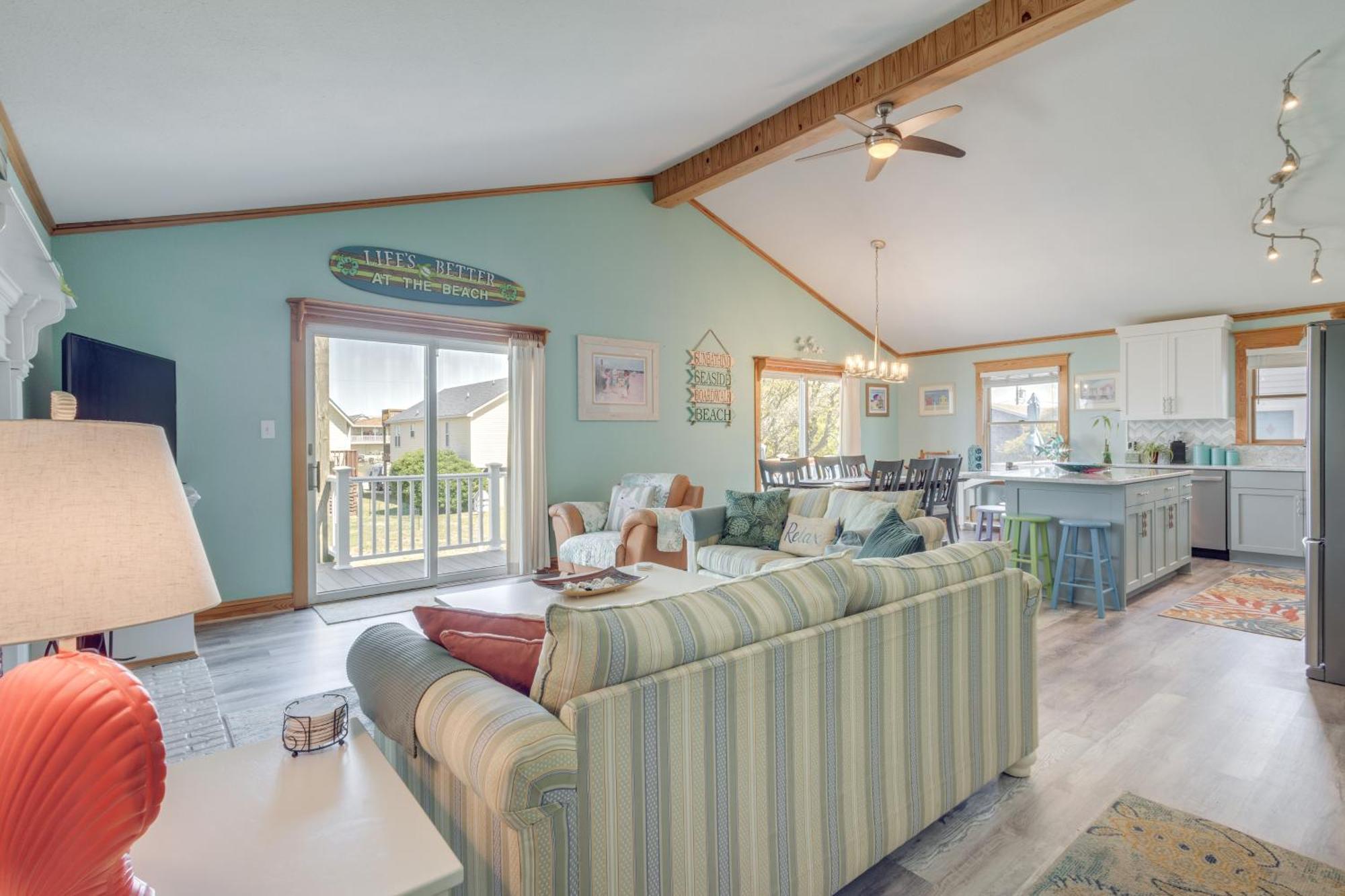 Coastal Home With Deck And Outdoor Shower キルデビルヒルズ エクステリア 写真