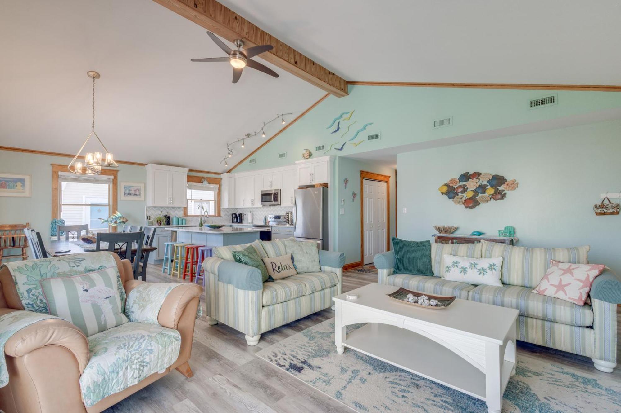 Coastal Home With Deck And Outdoor Shower キルデビルヒルズ エクステリア 写真