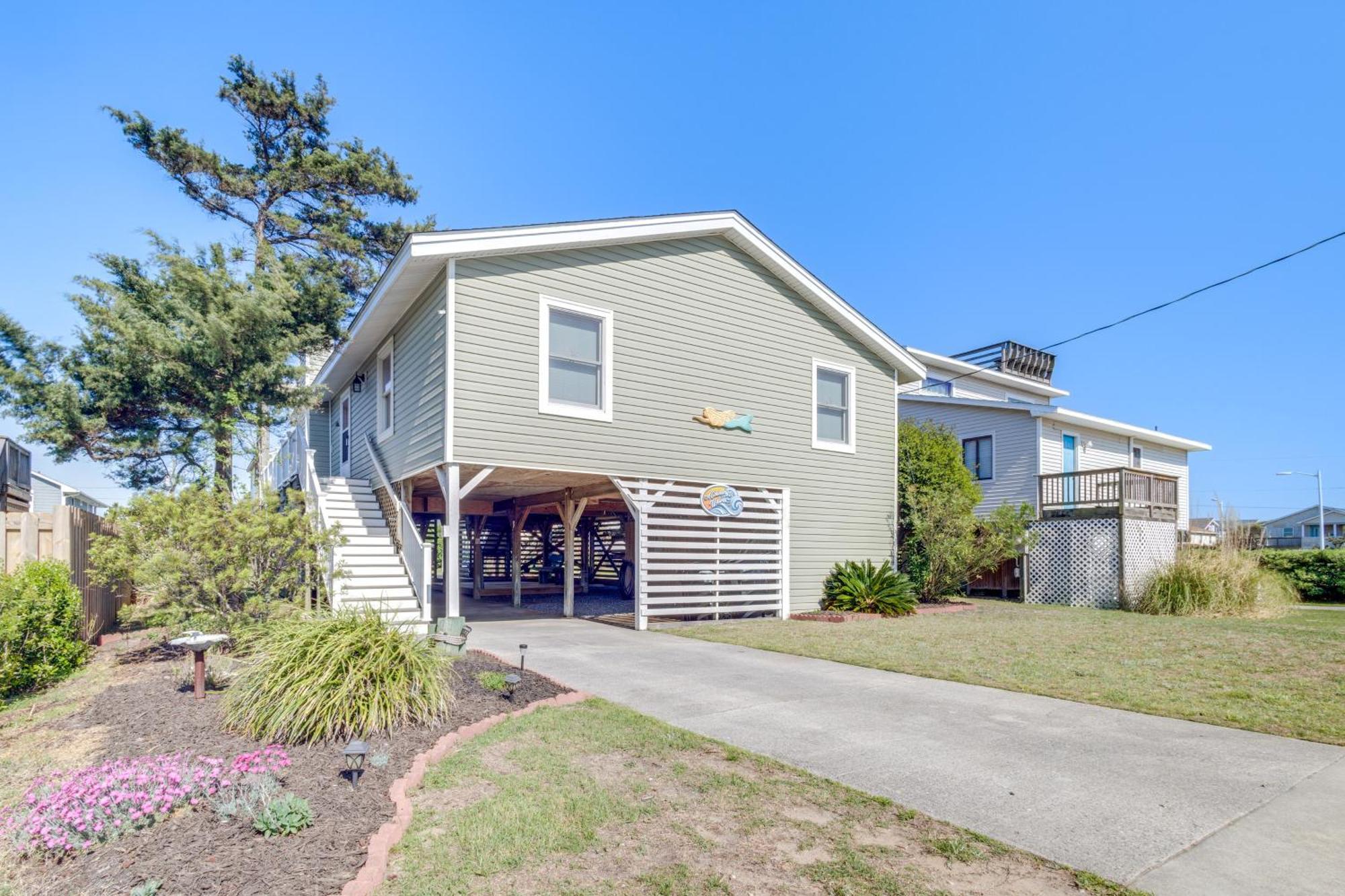 Coastal Home With Deck And Outdoor Shower キルデビルヒルズ エクステリア 写真