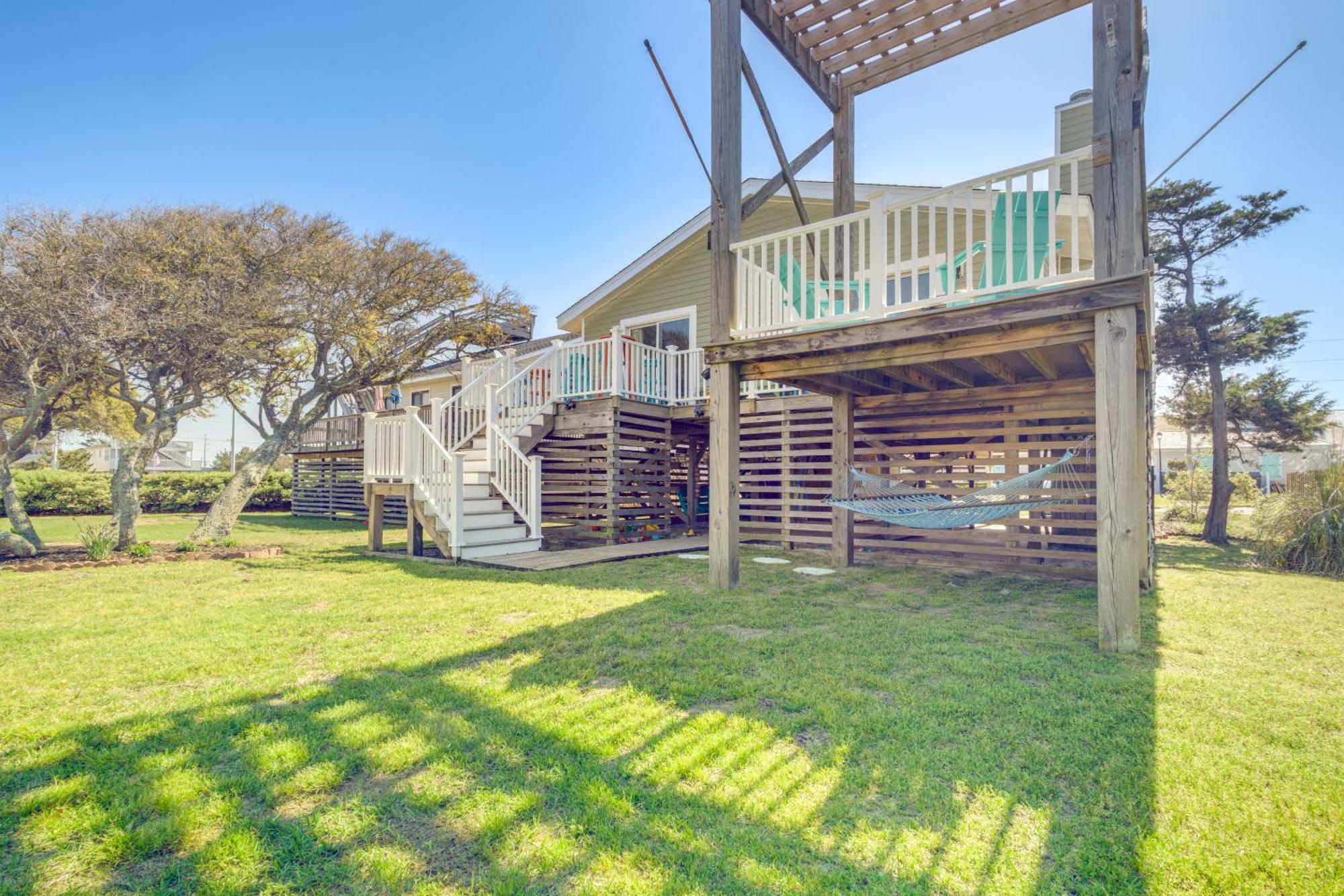 Coastal Home With Deck And Outdoor Shower キルデビルヒルズ エクステリア 写真